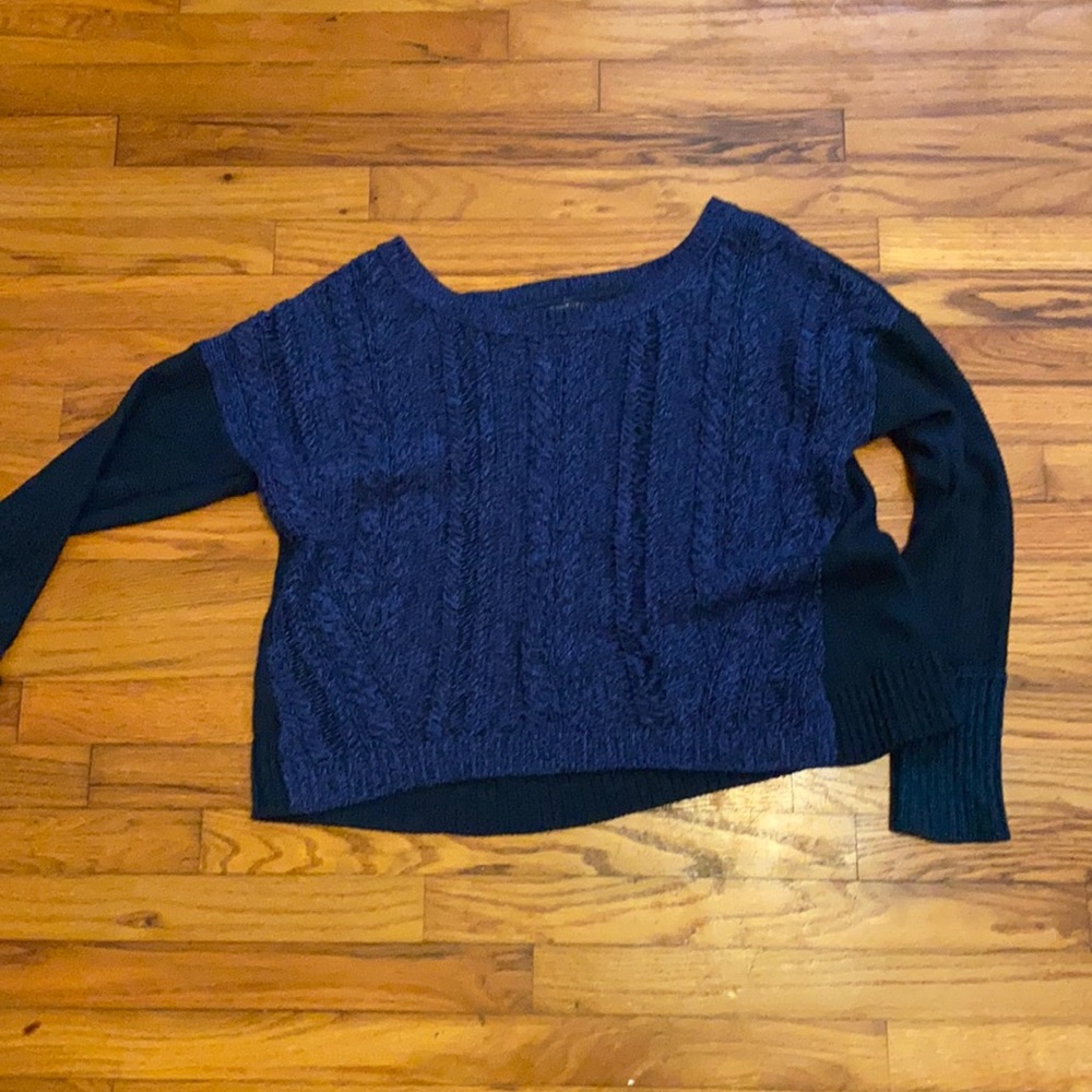 American Eagle sweater